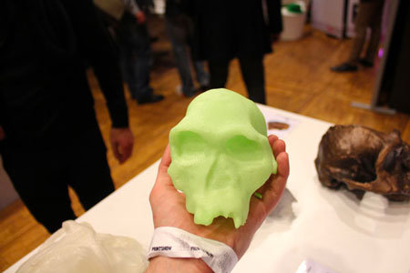 The 3D reproduction of a skull that allow students to examine it while preserving the original skull.