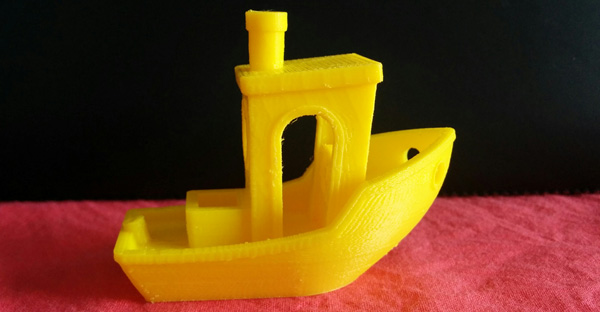 Benchy 3D printed with Voltivo ExcelFil PLA at 100 microns resolution.