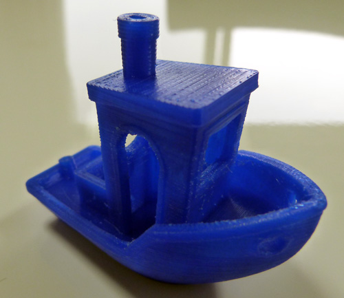 3D Benchy 3D printed on the Magicfirm MBot Grid 2 Plus in 100 microns resolution.