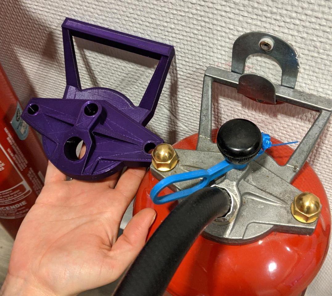 Creaform HandySCAN 700 and VXelements VXmodel reverse engineering